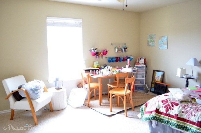 https://www.polishedhabitat.com/2014/craft-room-guest-room-combo-reveal/craft-room-before/