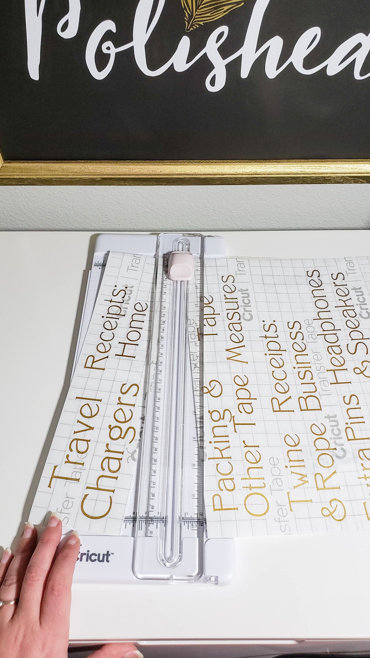 How to make vinyl labels with Cricut to organize your home - Learn